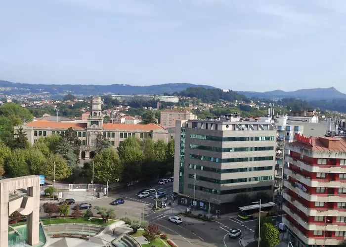 Amplio Piso Plaza America