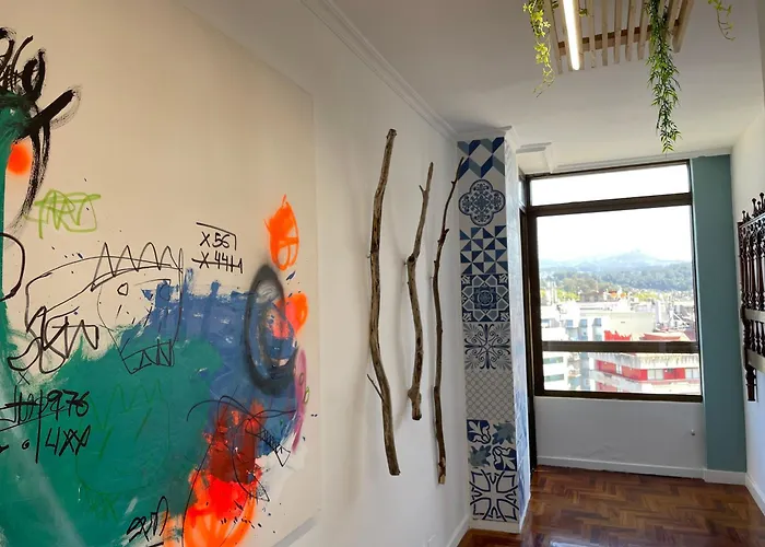 Amplio Piso Plaza America *