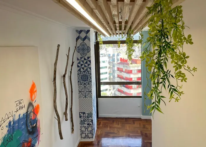 Amplio Piso Plaza America Daire *