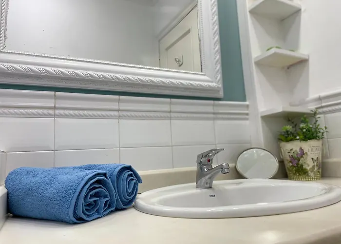 Amplio Piso Plaza America Daire